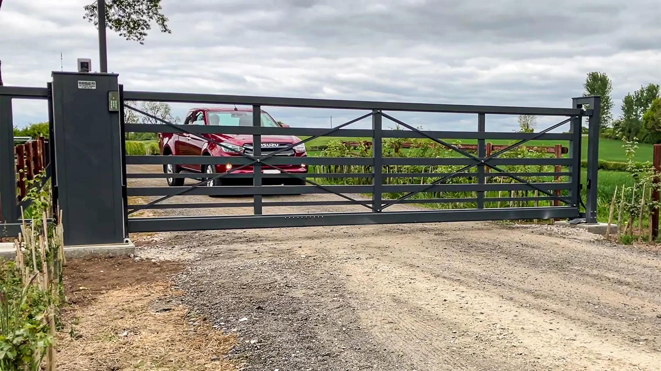 5-Bar Sliding Gate Banner 2